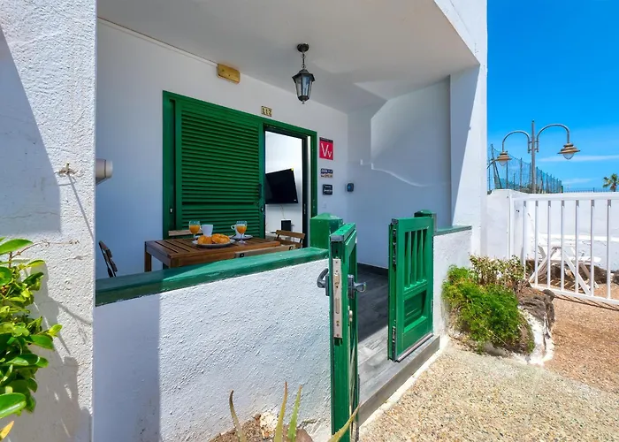 Casa Emilia - Pool And Close To The By Lanzarote Feriehus *